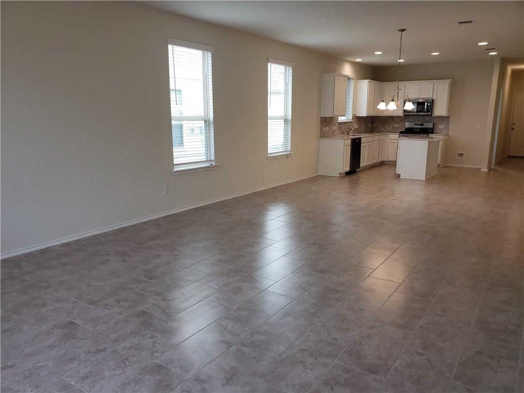 1105 Cliffbrake Way Property Photo 10