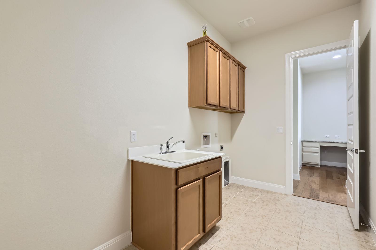 10107 Ida Grove Ln Property Photo 25