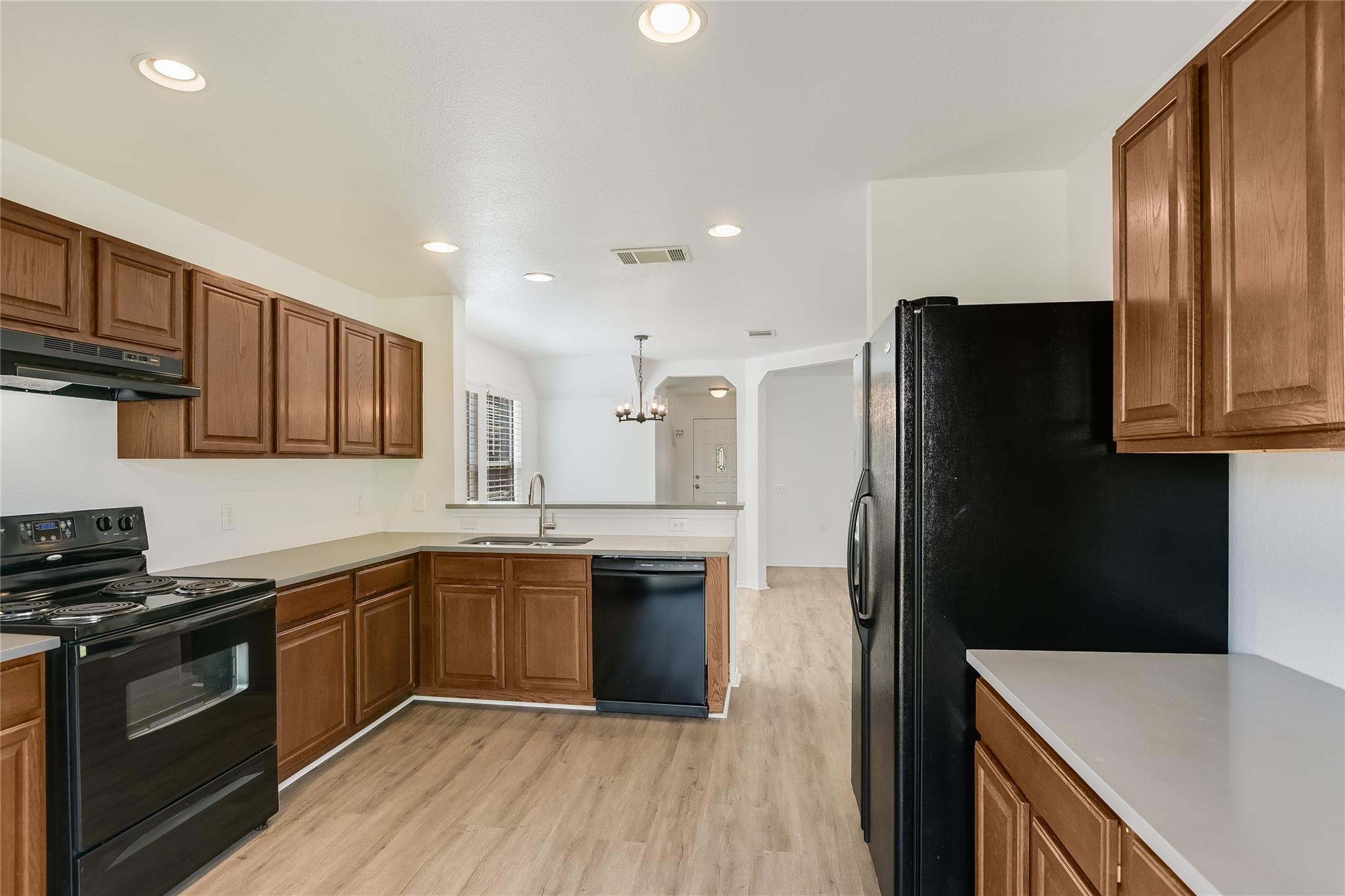 1628 Poppy Seed Ln Property Photo 6