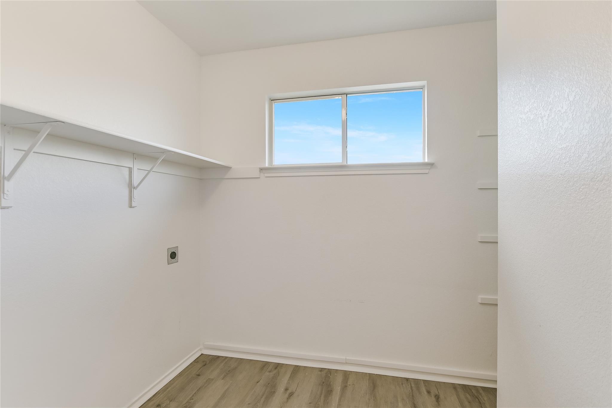 1628 Poppy Seed Ln Property Photo 8