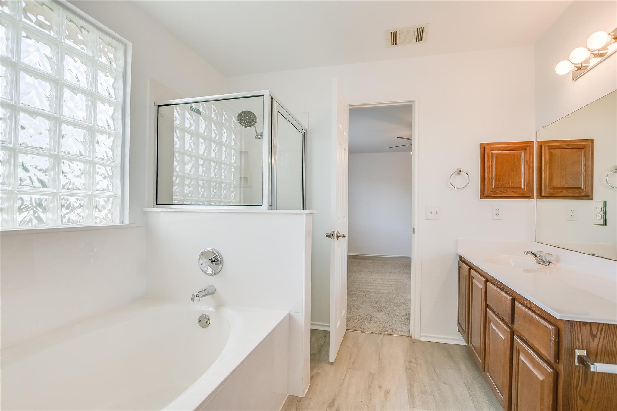 1628 Poppy Seed Ln Property Photo 12