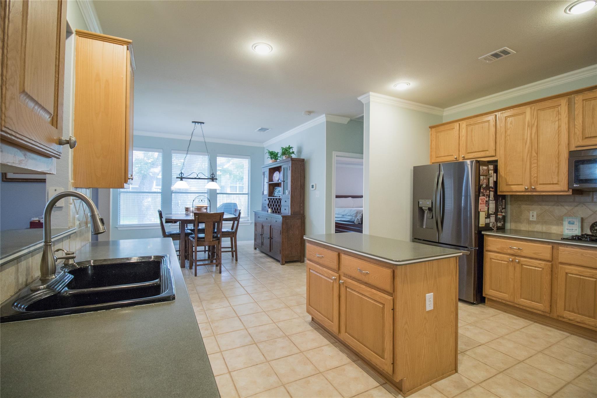 2005 Forest Hill Cv Property Photo 4