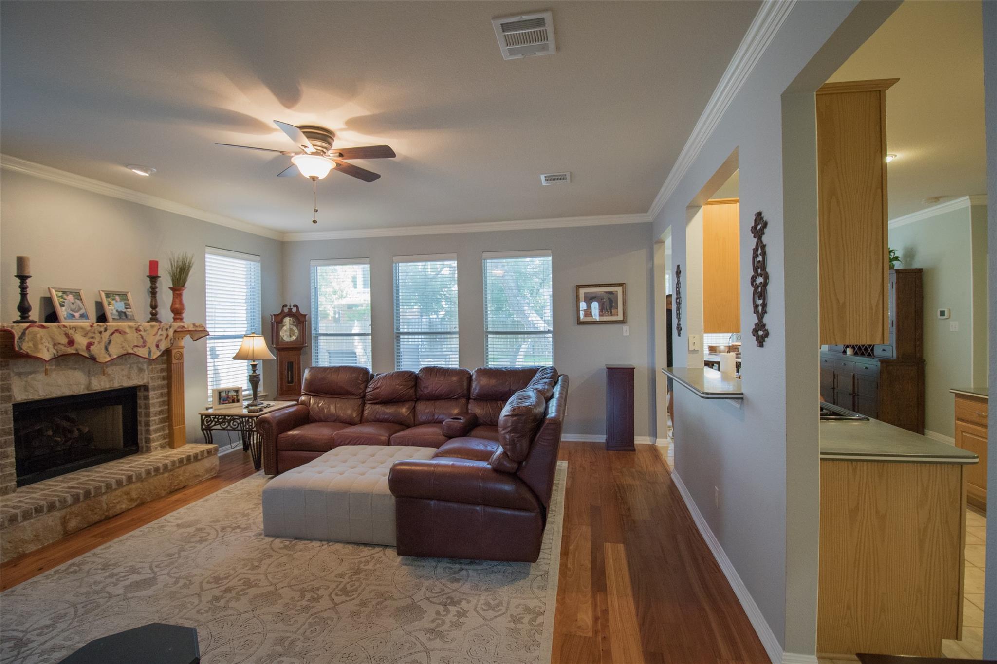 2005 Forest Hill Cv Property Photo 8