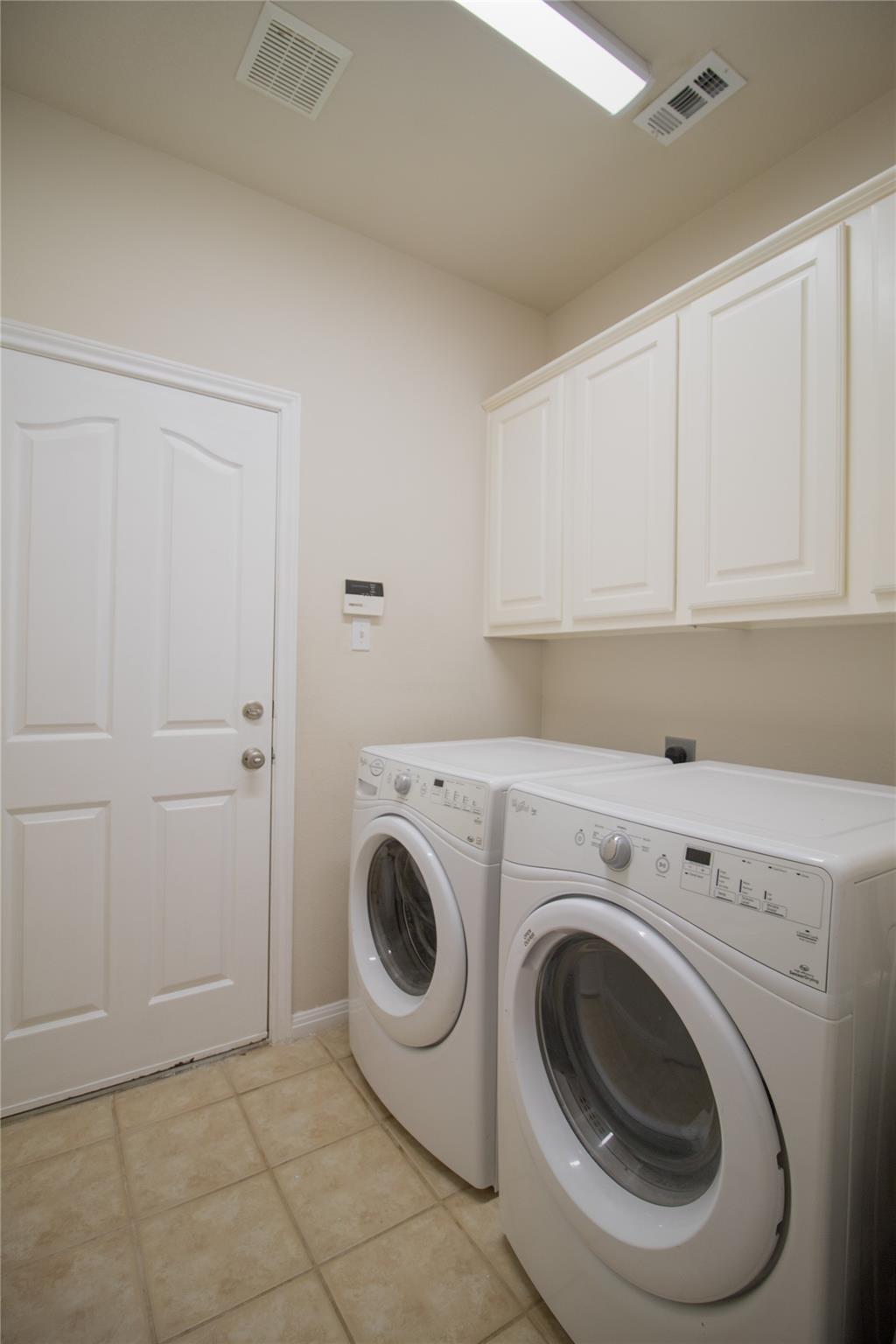 2005 Forest Hill Cv Property Photo 15