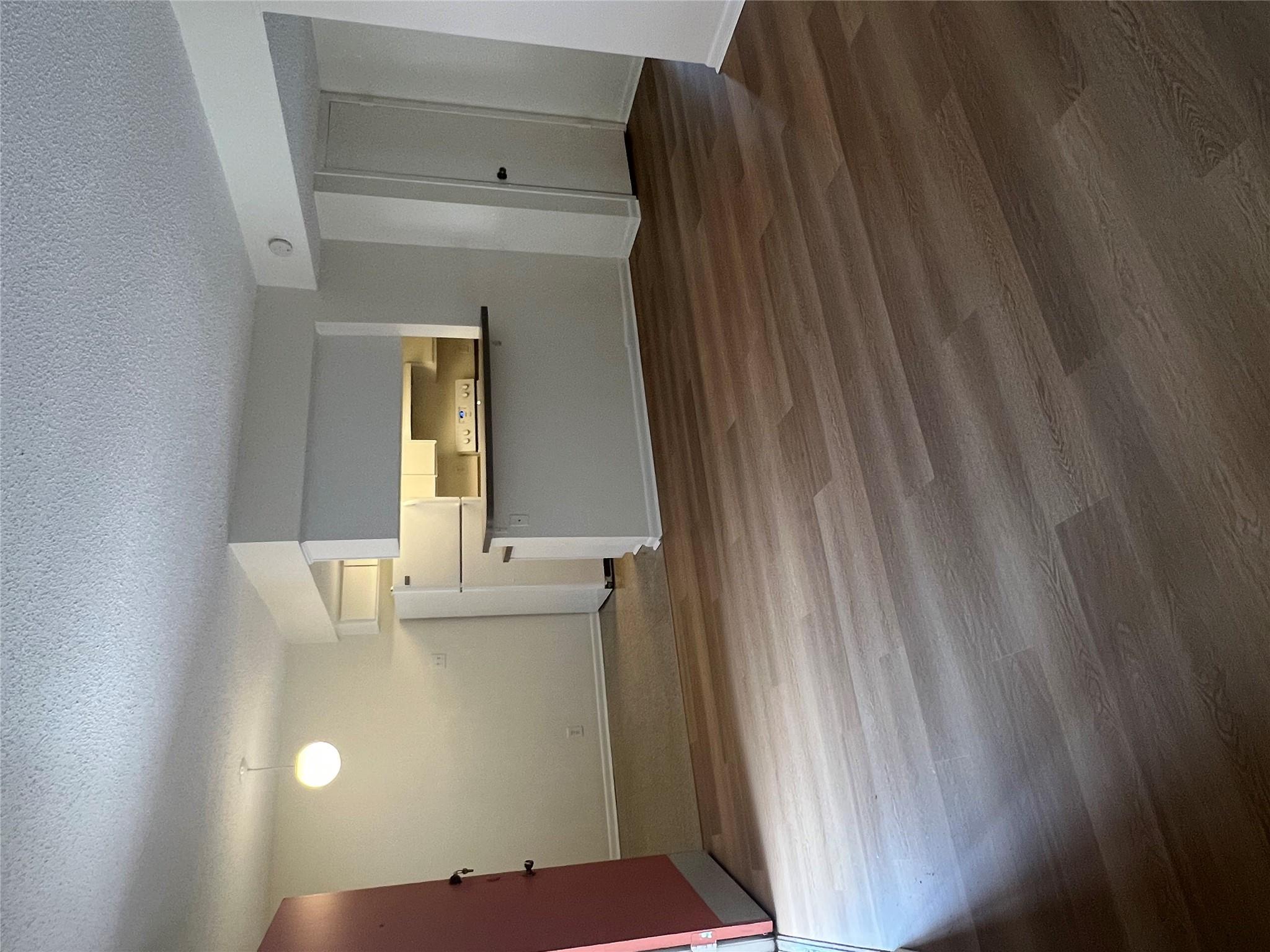 1410 W North Loop Blvd #102 Property Photo 16