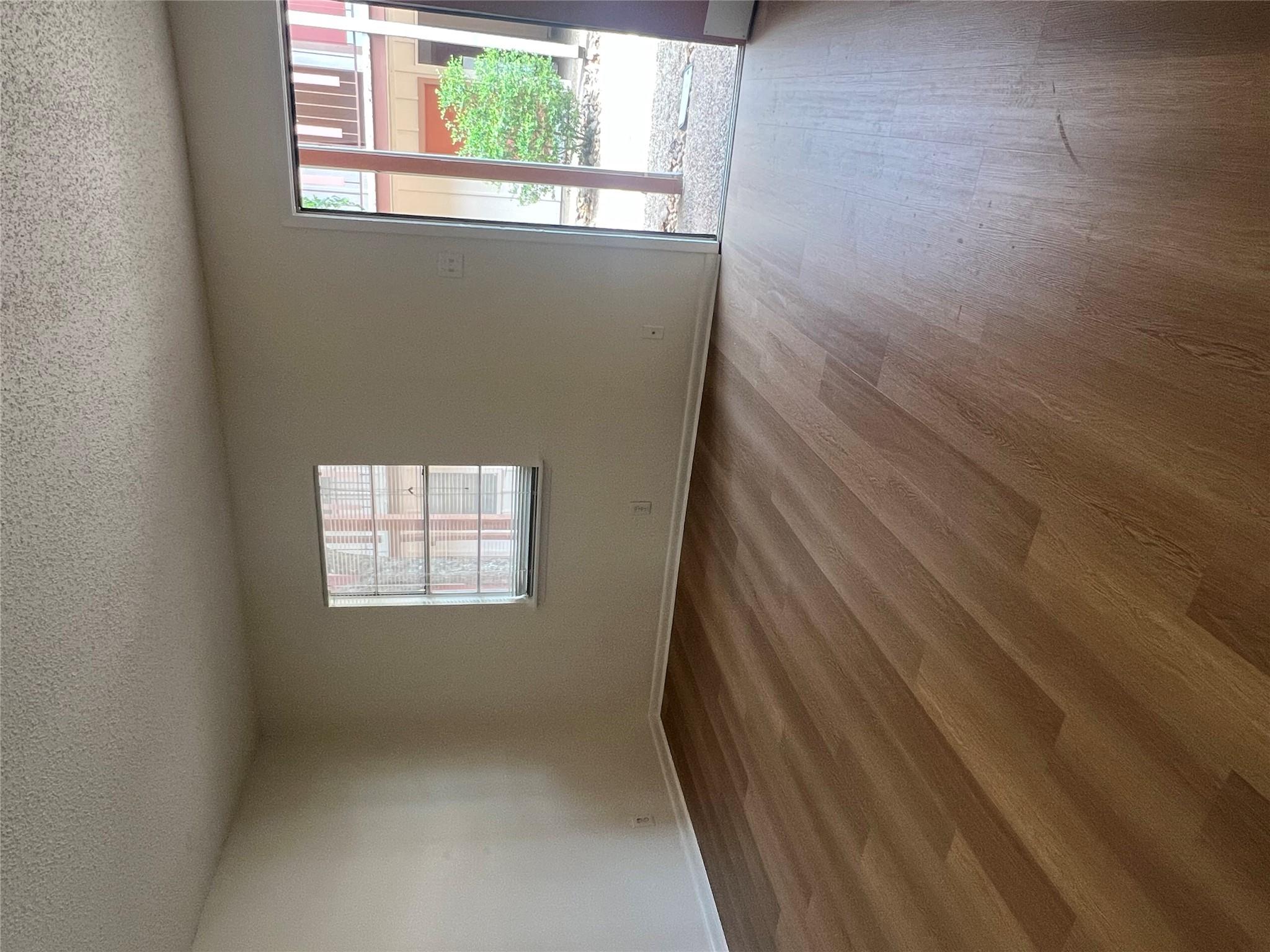 1410 W North Loop Blvd #102 Property Photo 20