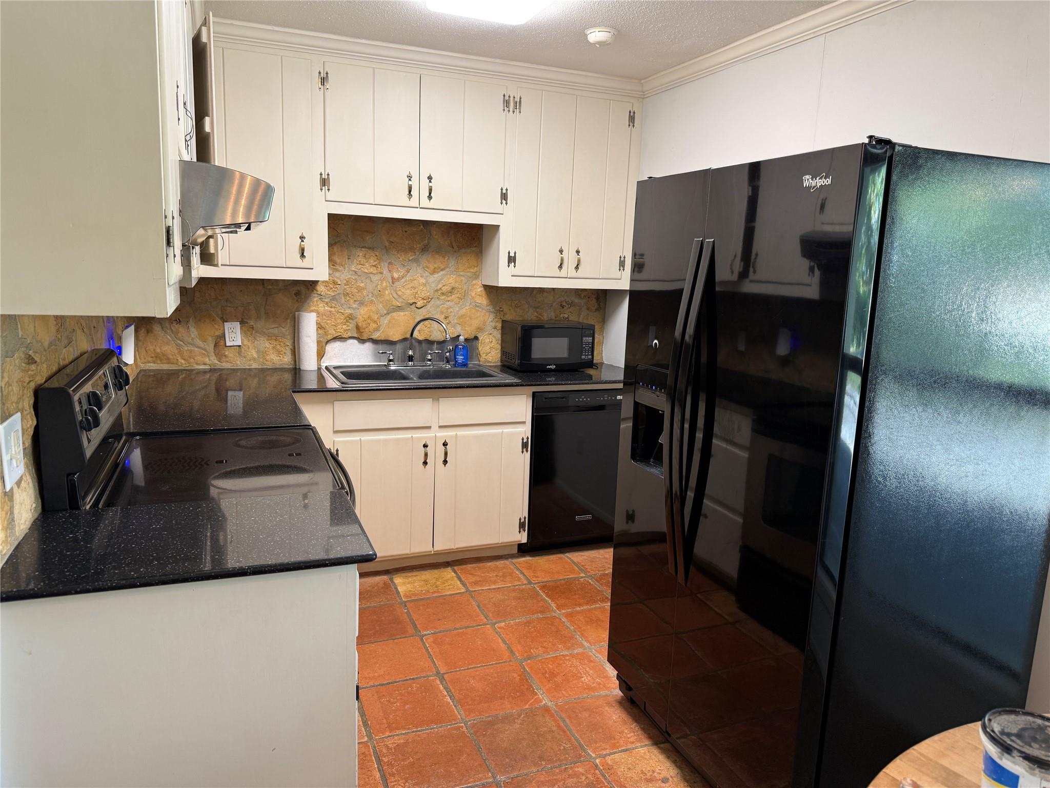 47 Presidio Rd Property Photo 6
