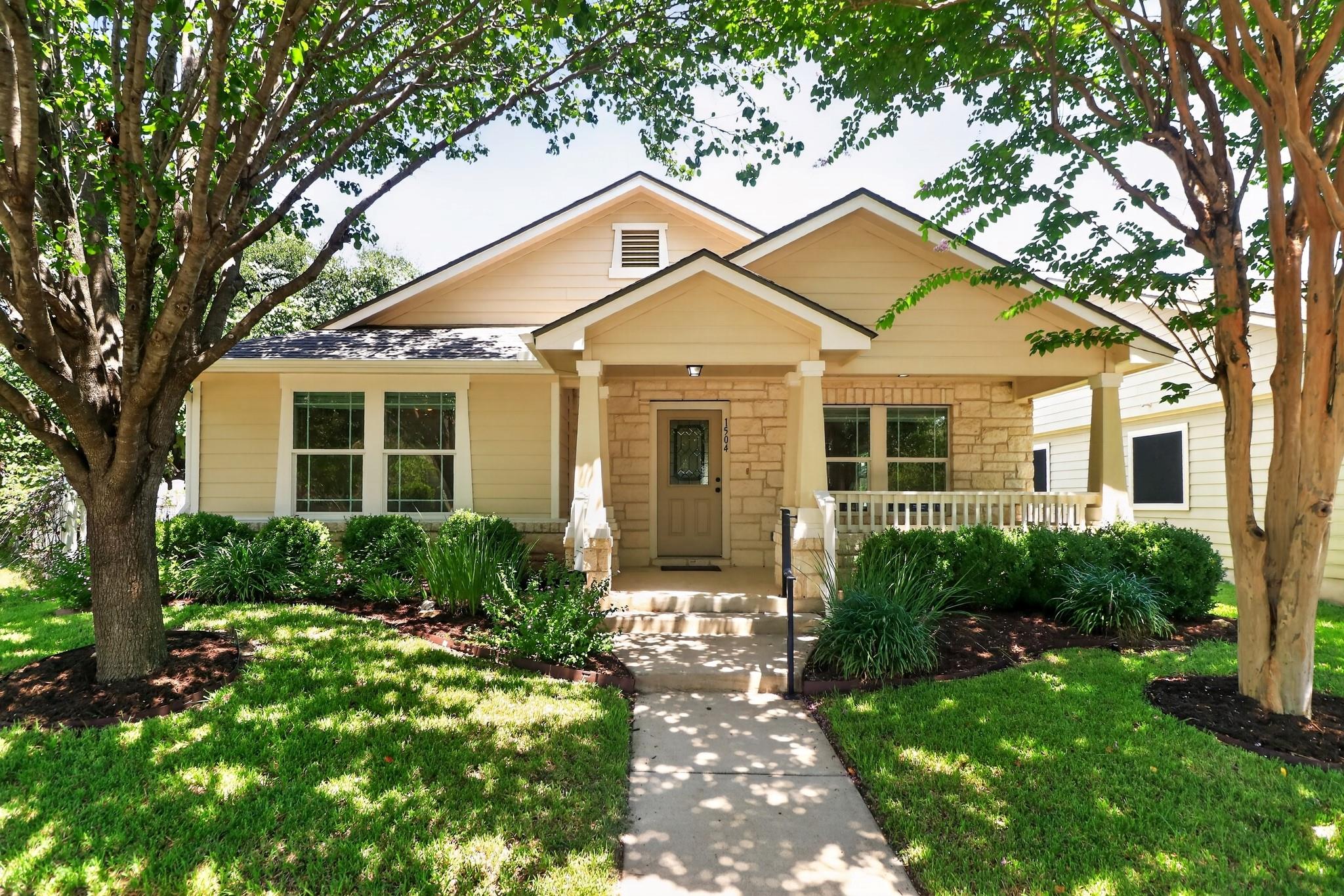 1504 Rices Crossing Ln Property Photo 1