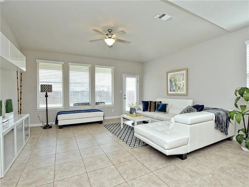 8117 Rosano St Property Photo 8
