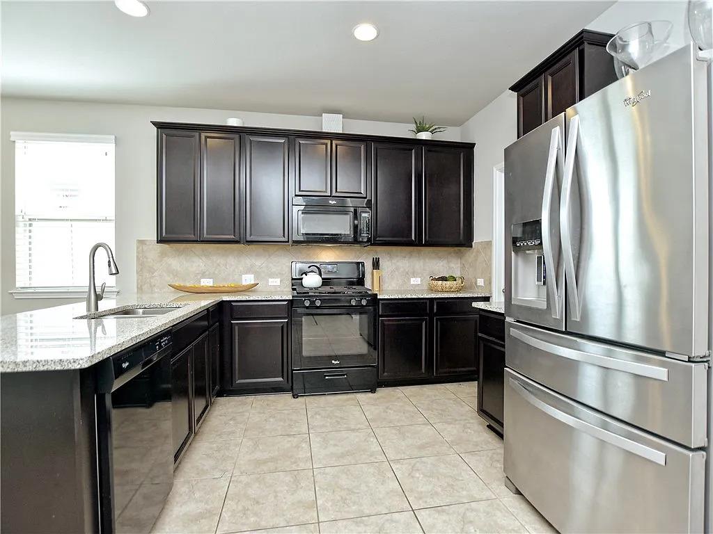 8117 Rosano St Property Photo 11