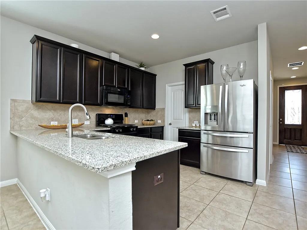 8117 Rosano St Property Photo 12