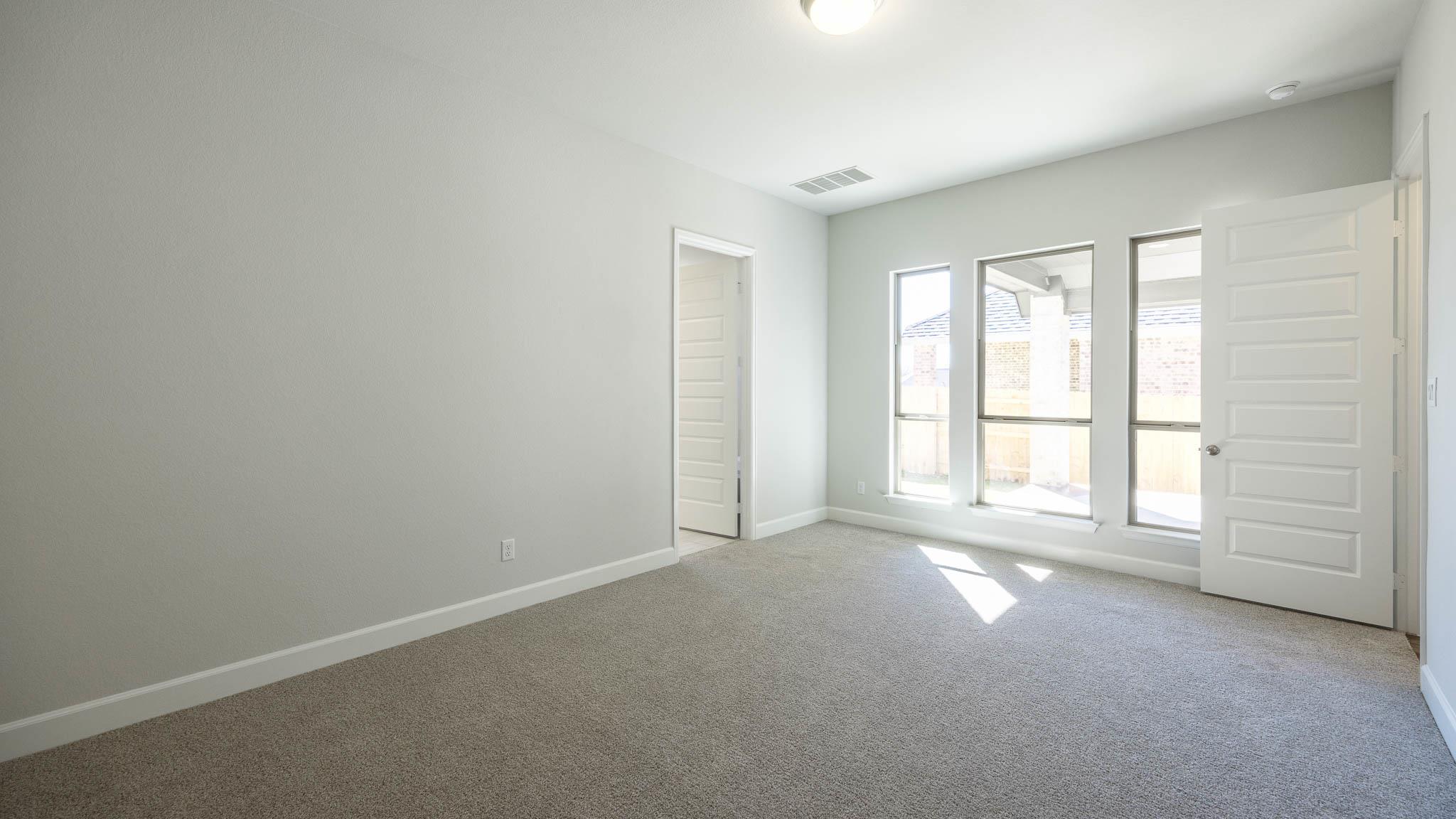 174 Plumbago Loop Property Photo 6
