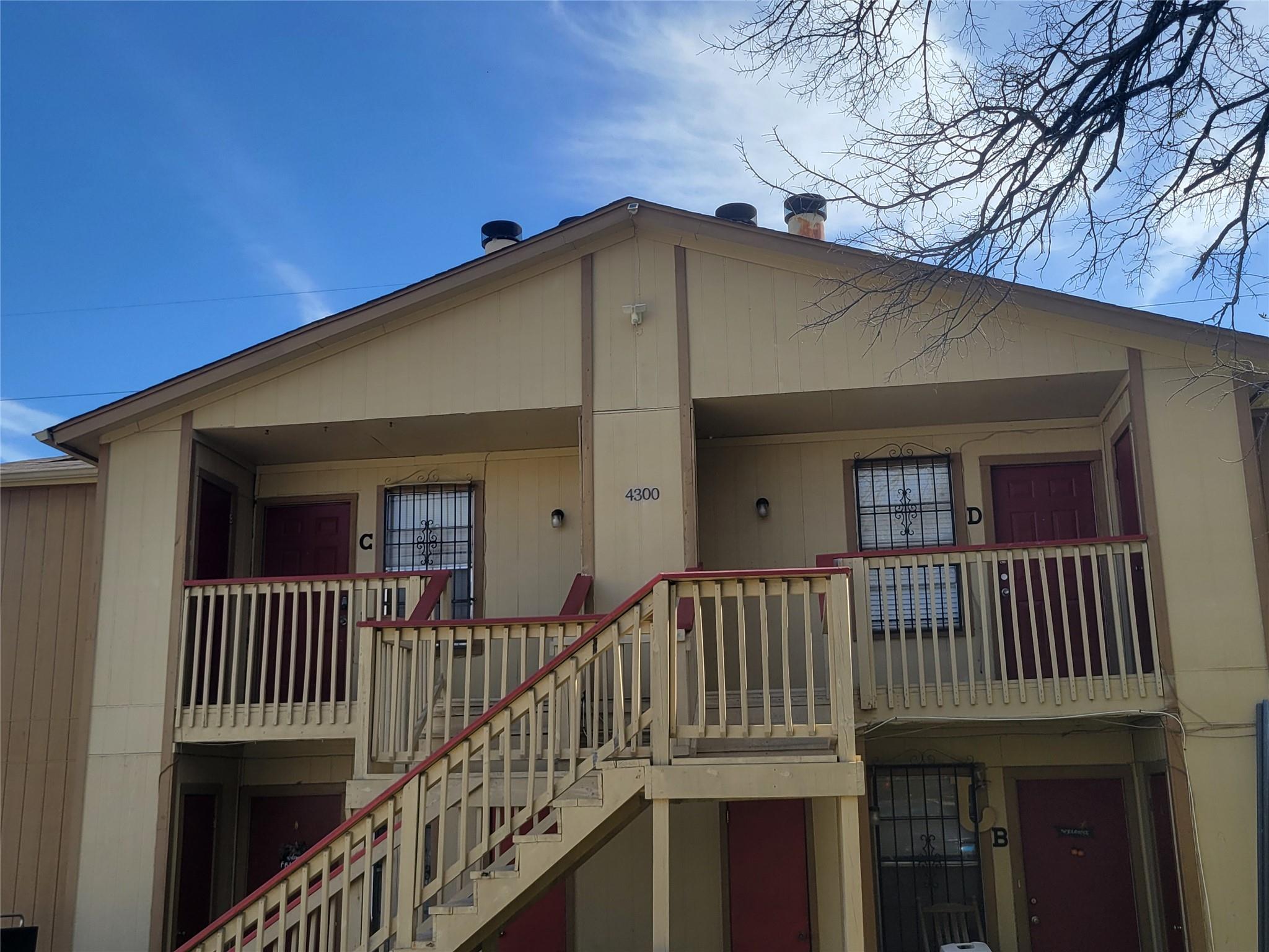 4300 Acropolis Ct Property Photo 12