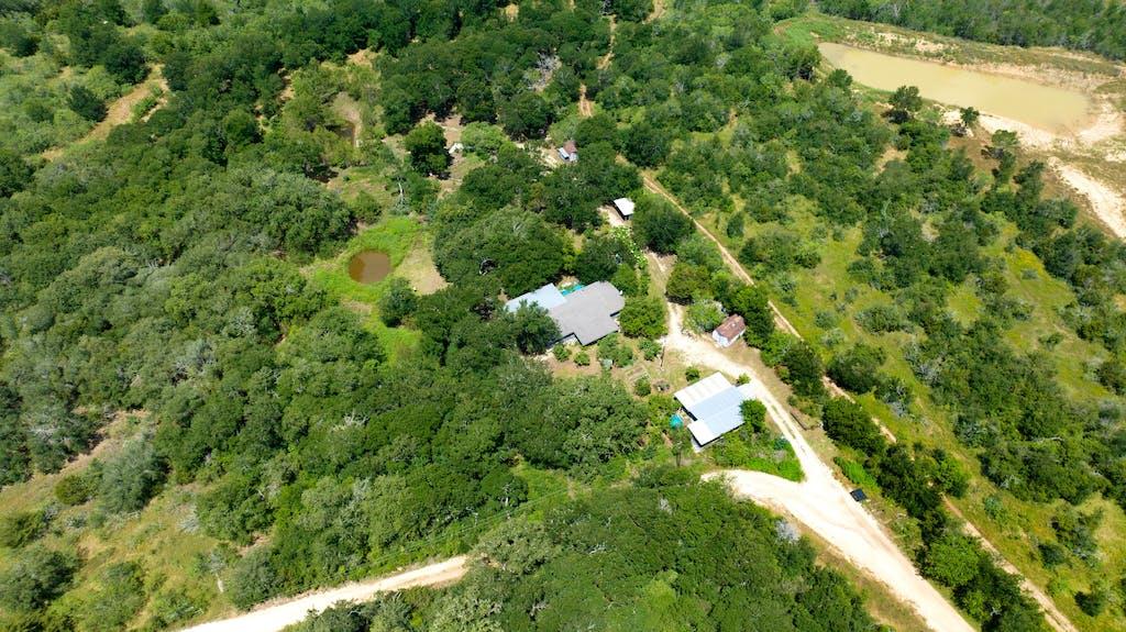 500 Comanche Way Property Photo
