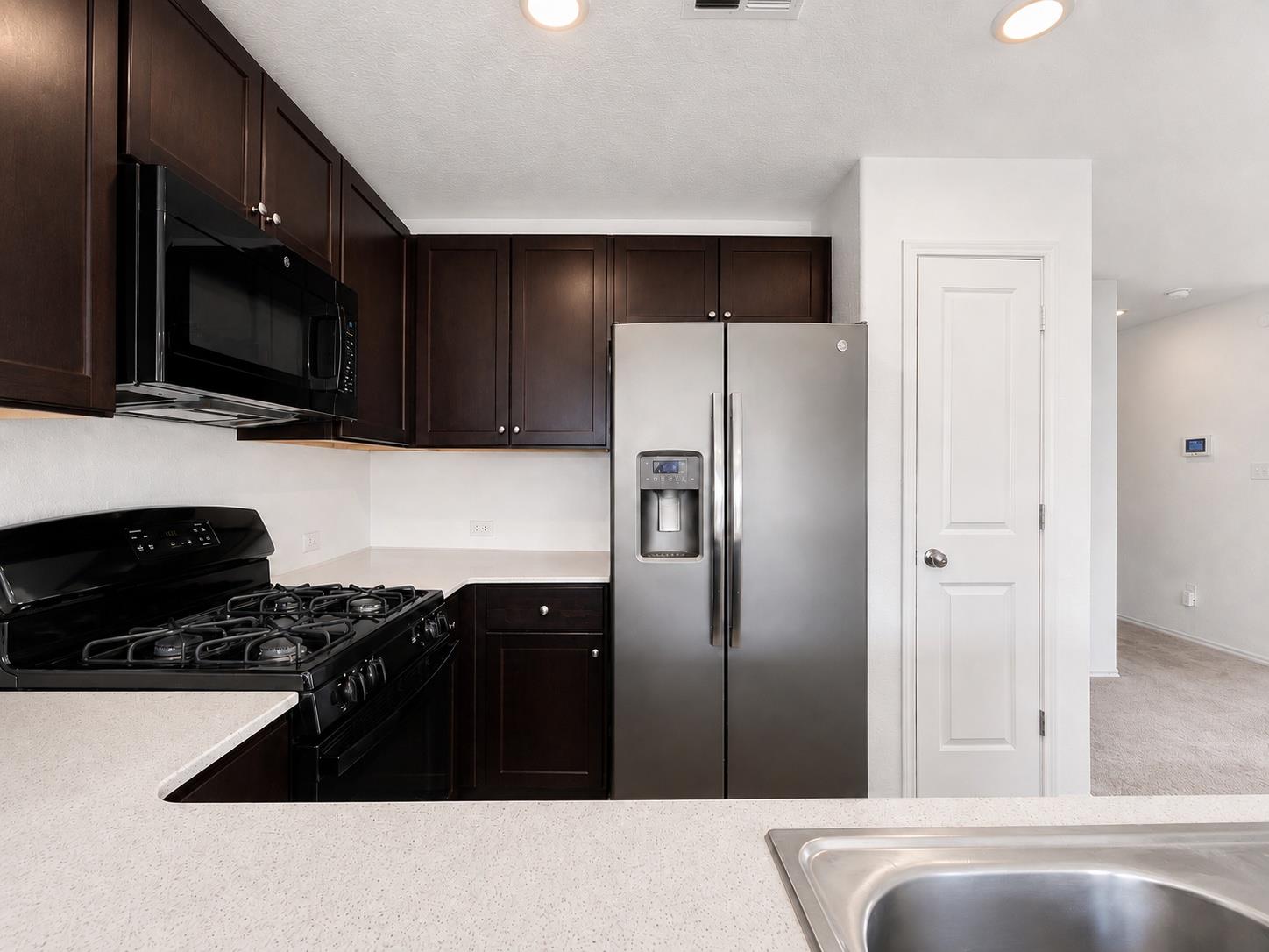 17709 Sulphur Spring Way Property Photo 5