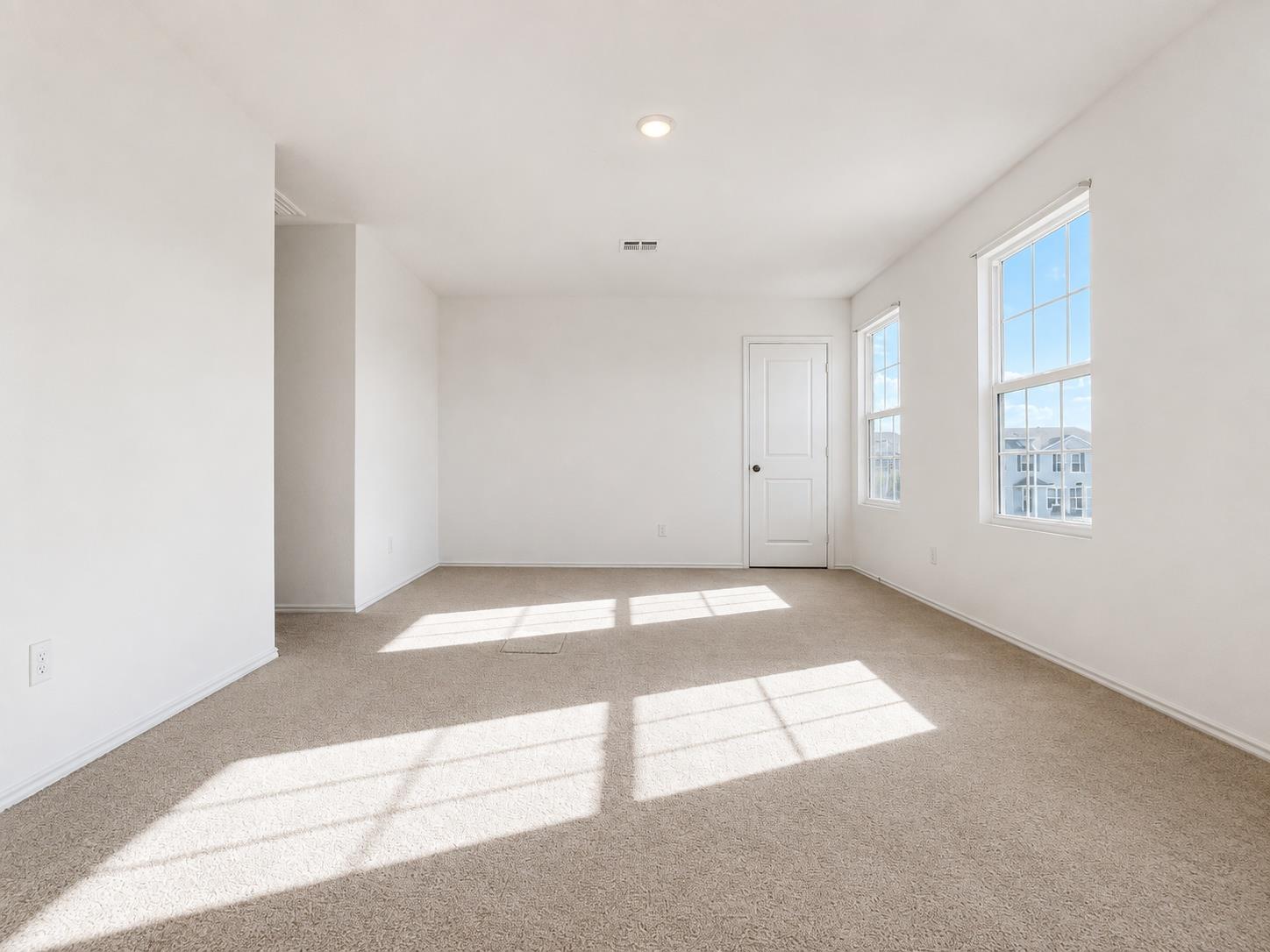 17709 Sulphur Spring Way Property Photo 11