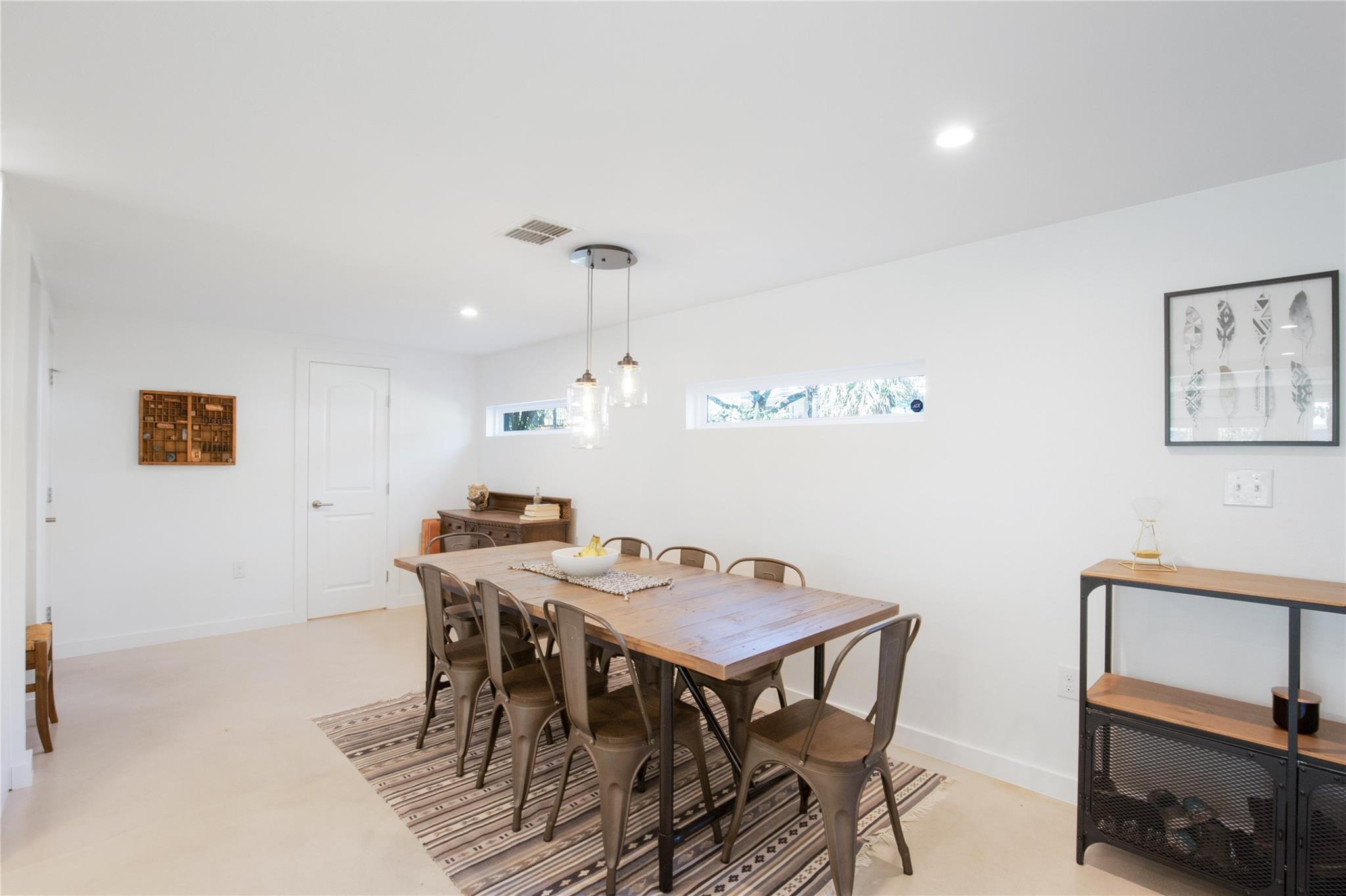1501 Brackenridge St Property Photo 8