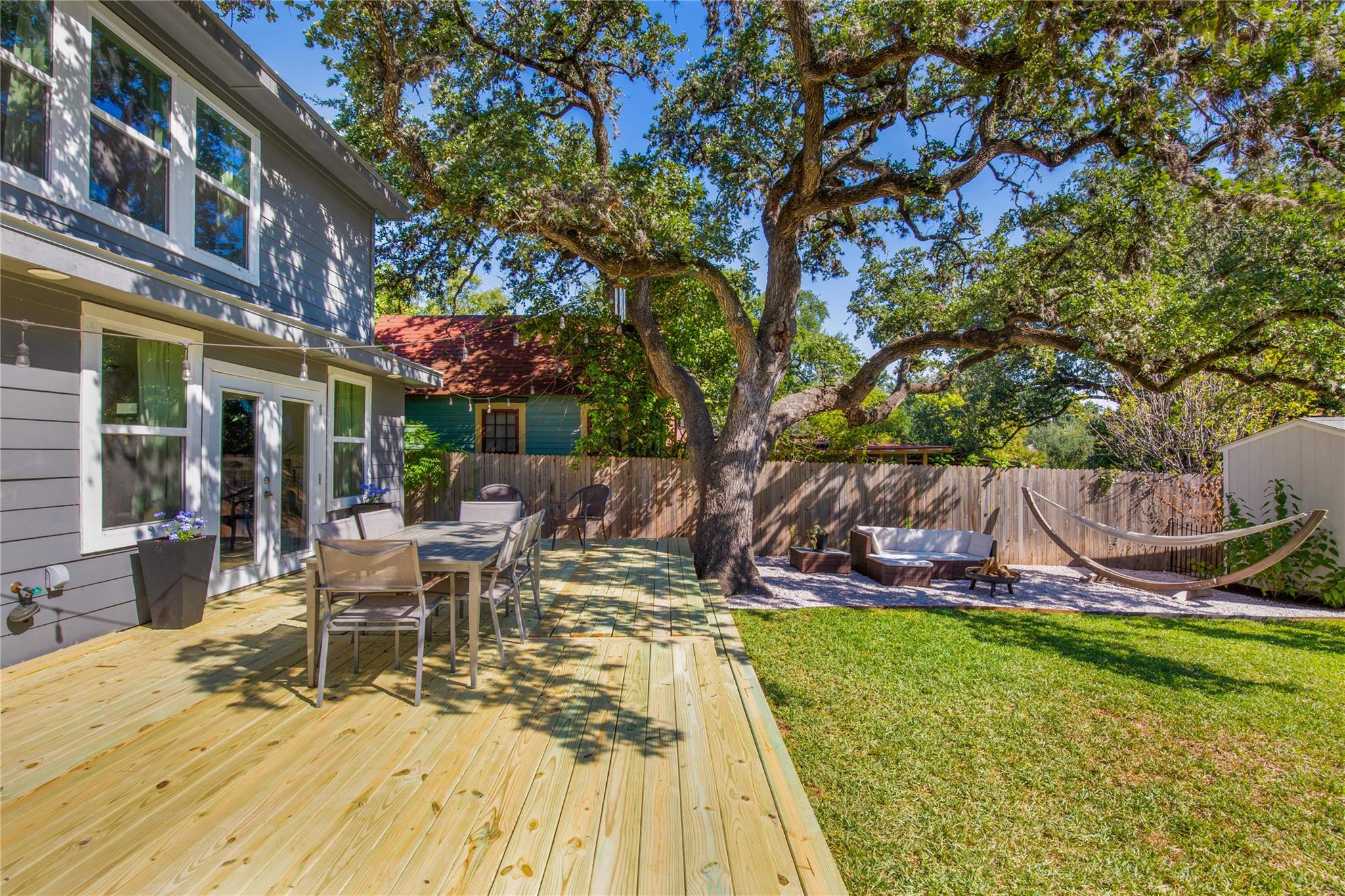 1501 Brackenridge St Property Photo 35