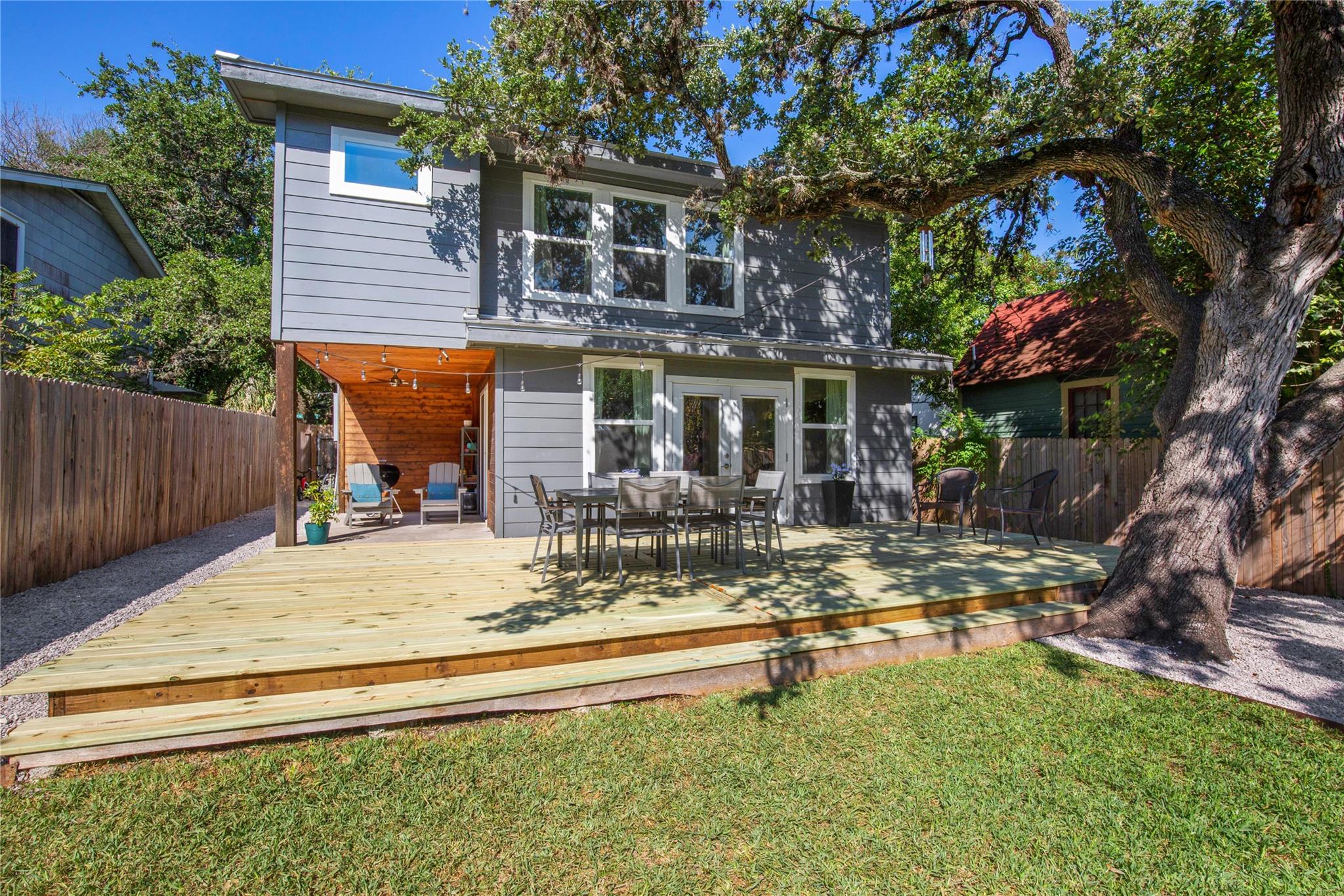 1501 Brackenridge St Property Photo 36