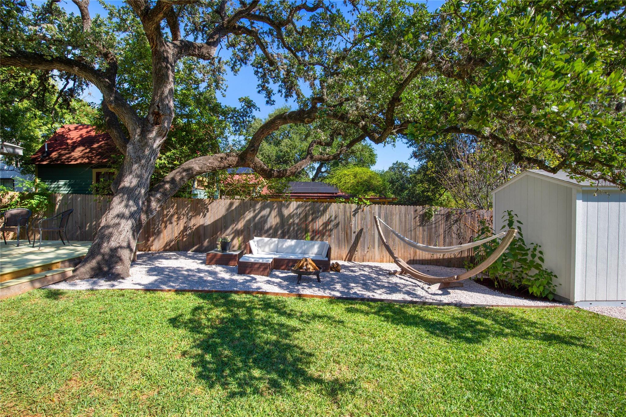 1501 Brackenridge St Property Photo 37