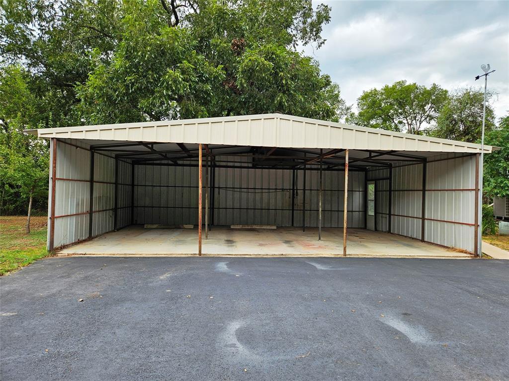 218 Waco St Property Photo 14