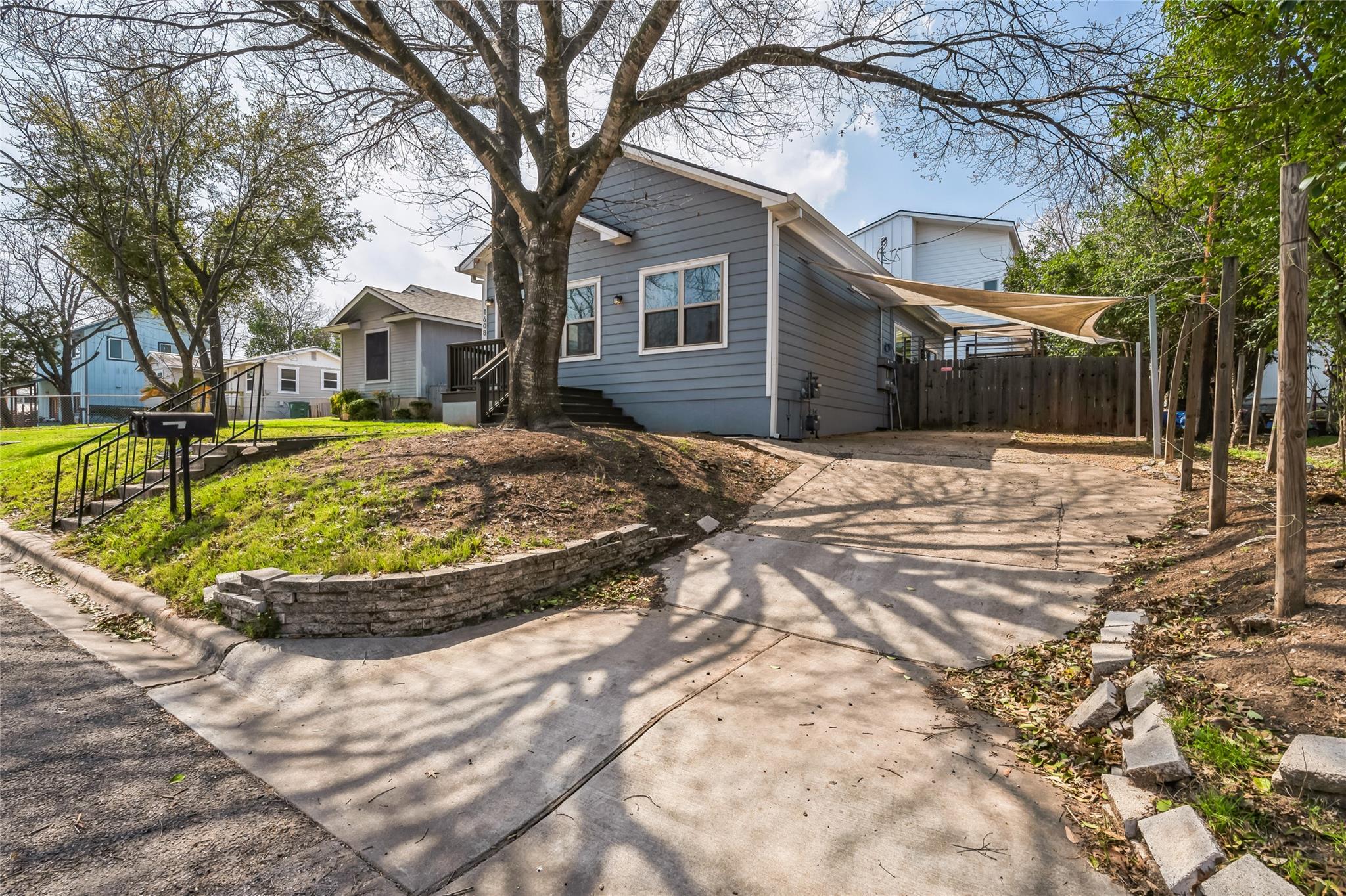 1608 Ulit Ave #a Property Photo 1