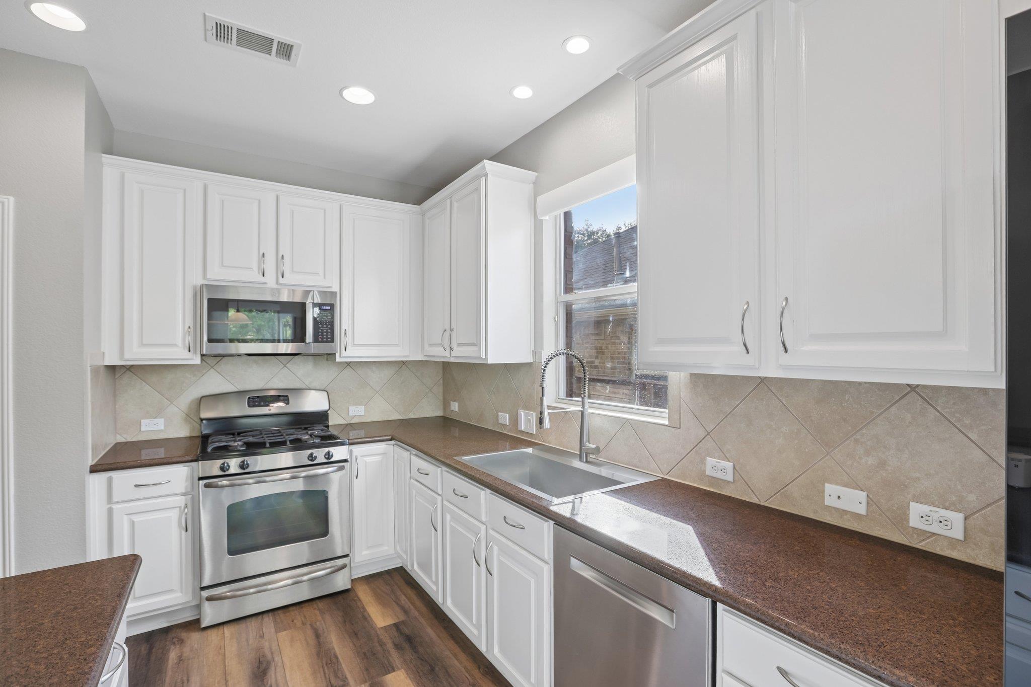 1408 Gorham St Property Photo 17