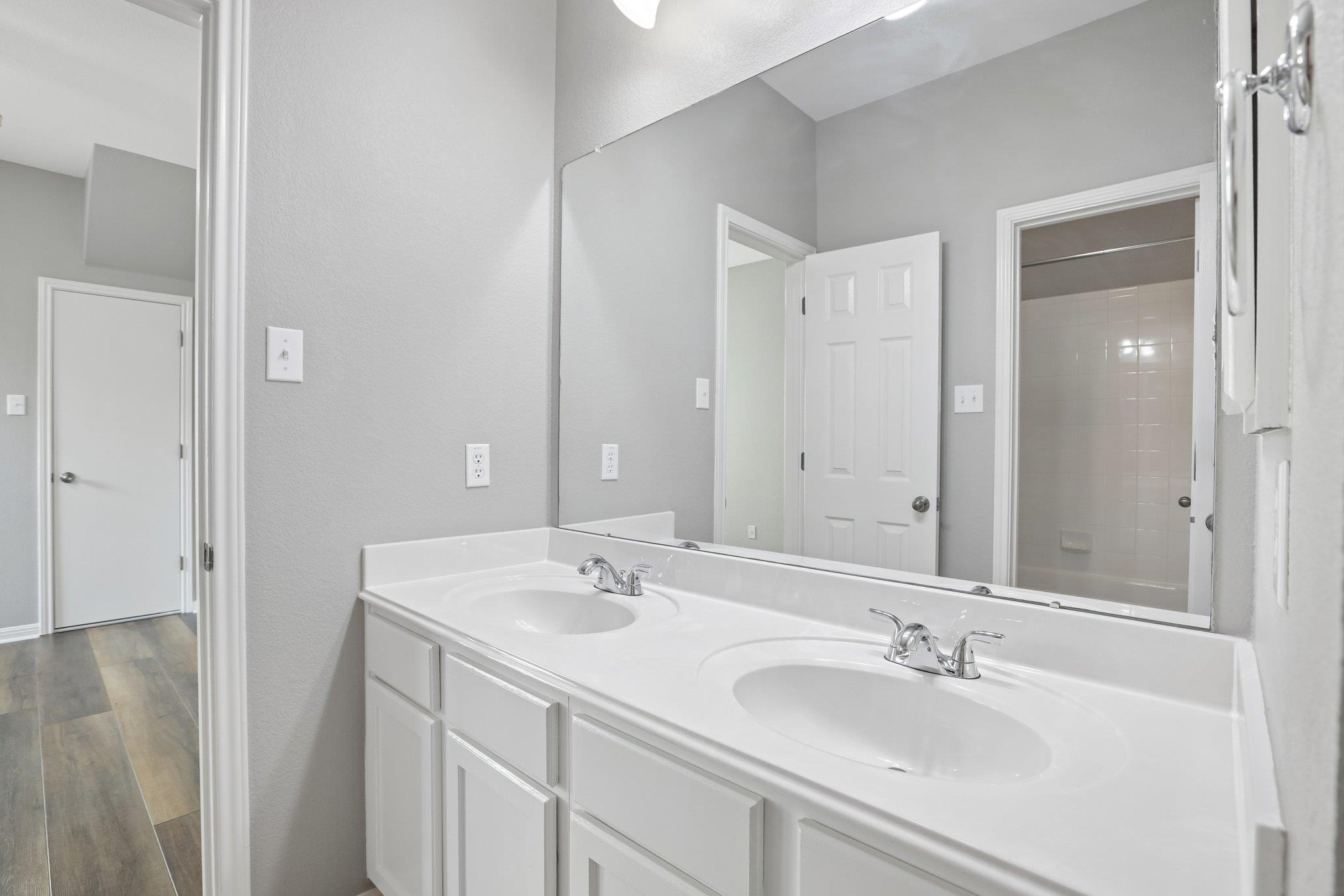 1408 Gorham St Property Photo 32