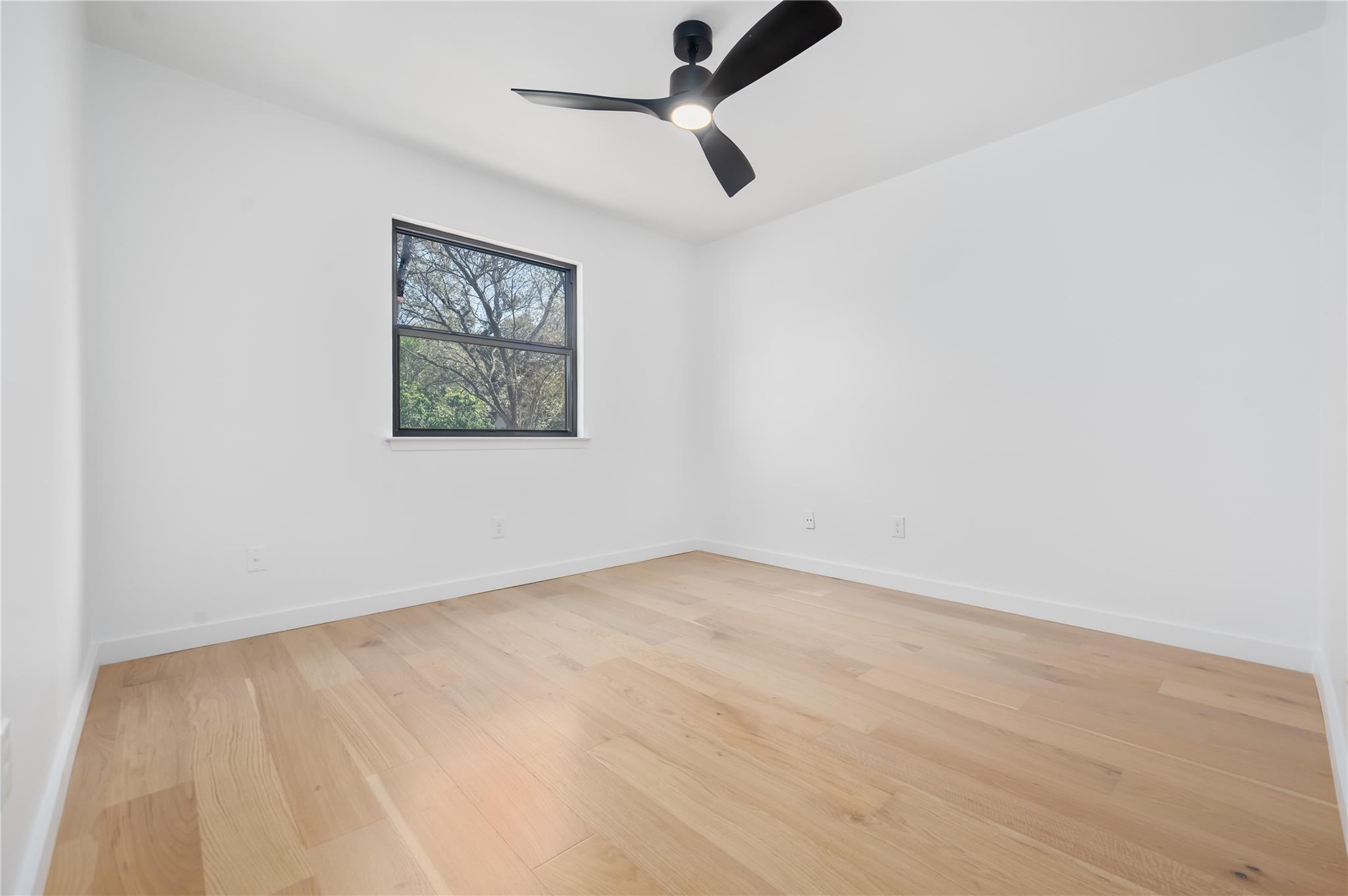 7803 Manassas Dr Property Photo 15