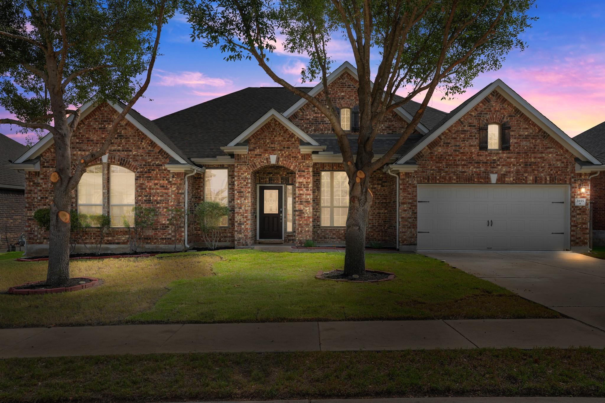 2855 Saint Paul Rivera None Property Photo 1