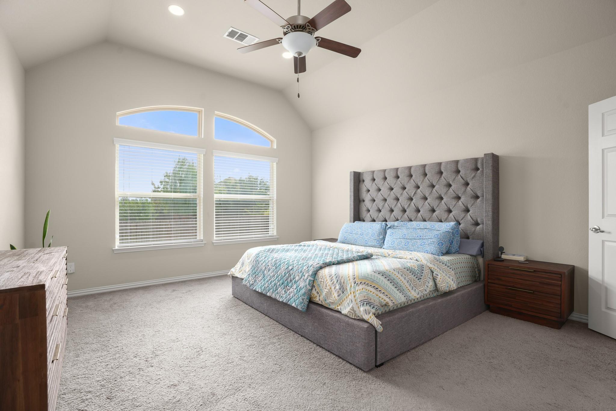 2855 Saint Paul Rivera None Property Photo 13