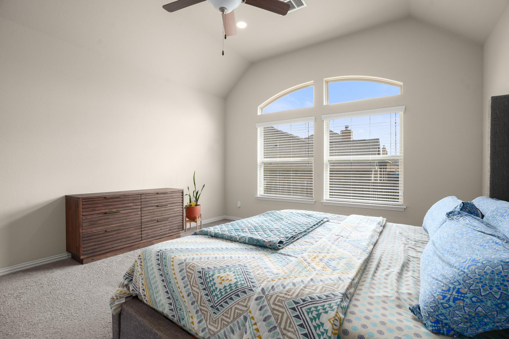 2855 Saint Paul Rivera None Property Photo 14