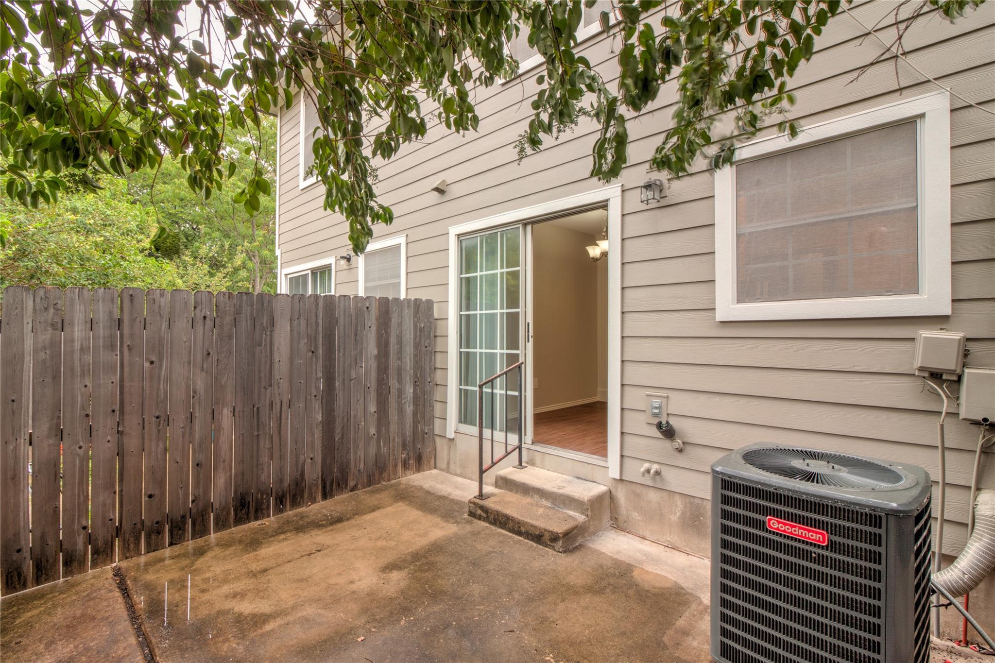 202 S College St #2 Property Photo 6