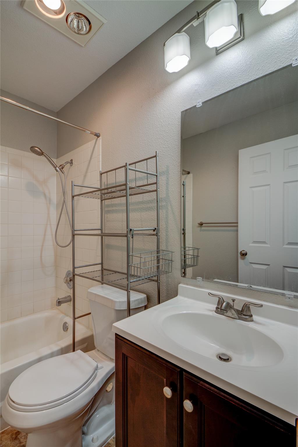 202 S College St #2 Property Photo 12