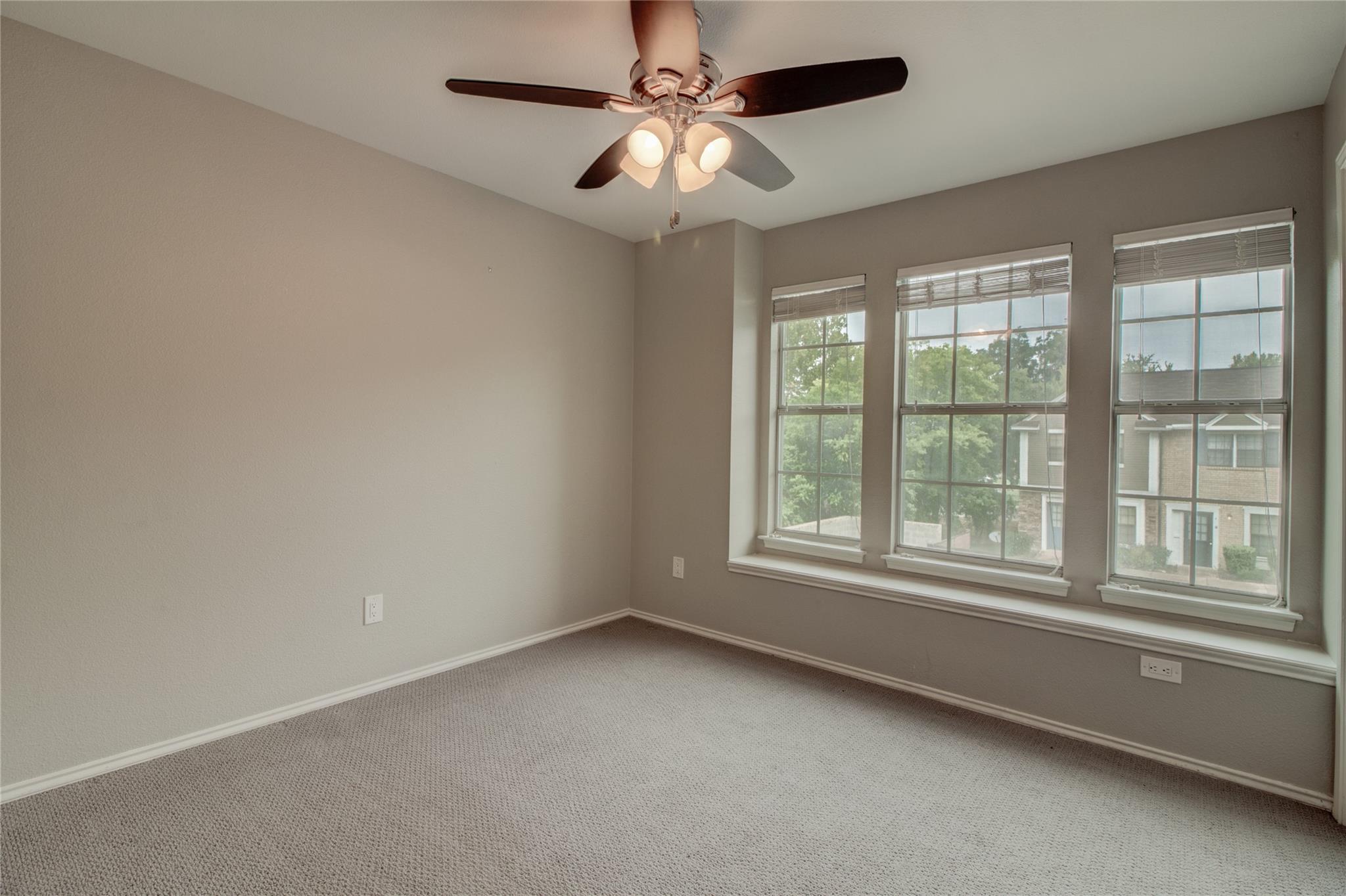202 S College St #2 Property Photo 13