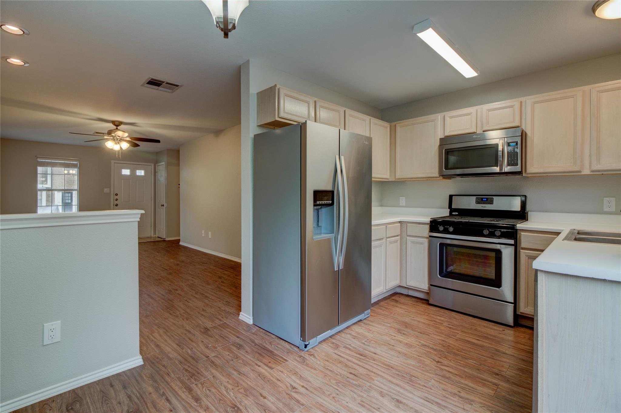 202 S College St #2 Property Photo 19
