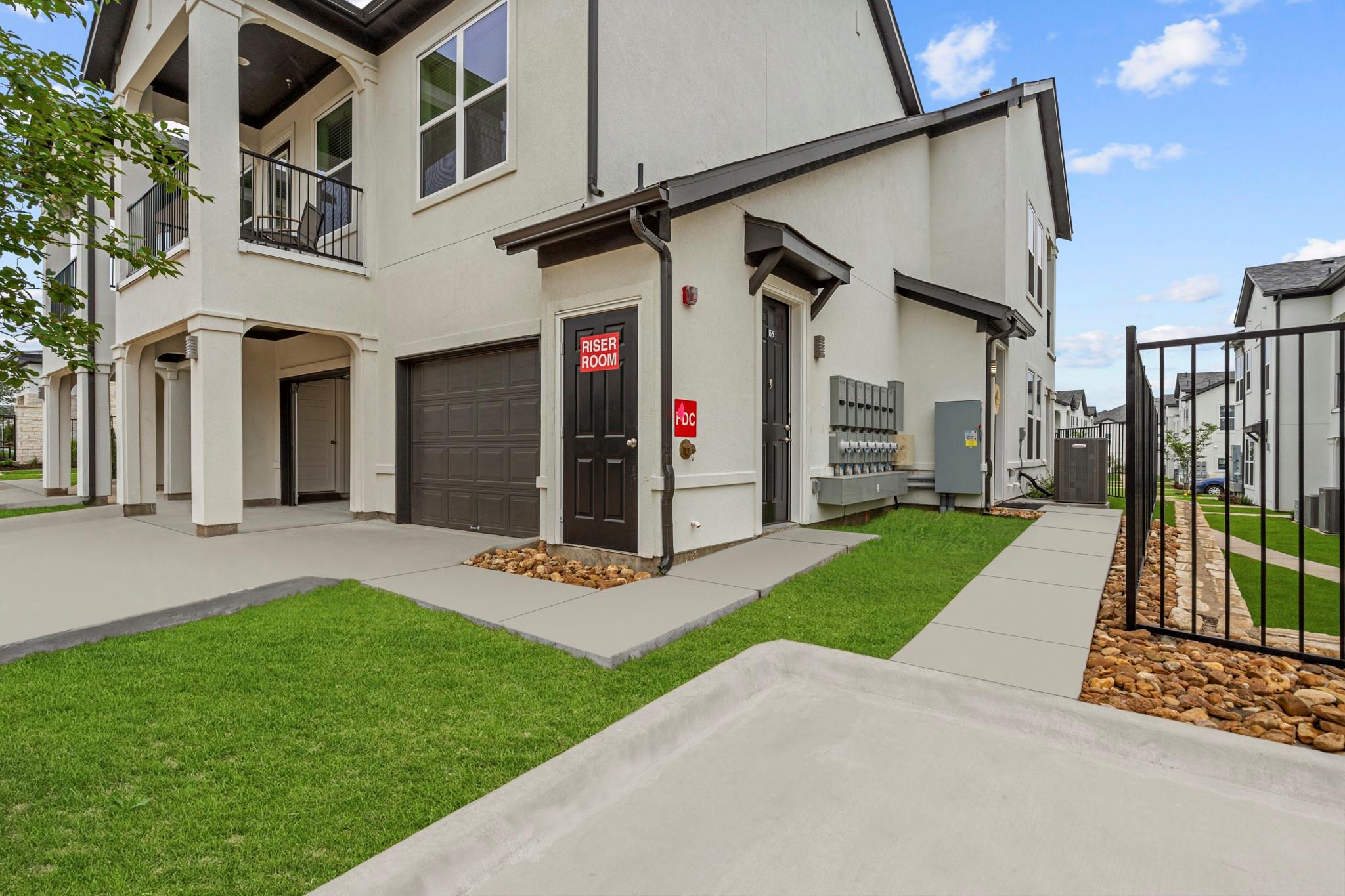 1664 Hillside Terrace None #2716 Property Photo 1