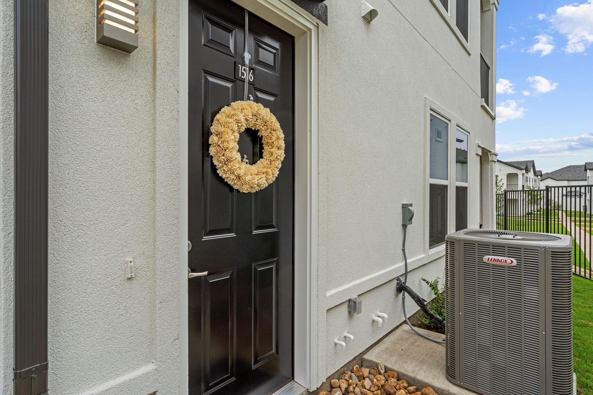 1664 Hillside Terrace None #2716 Property Photo 2