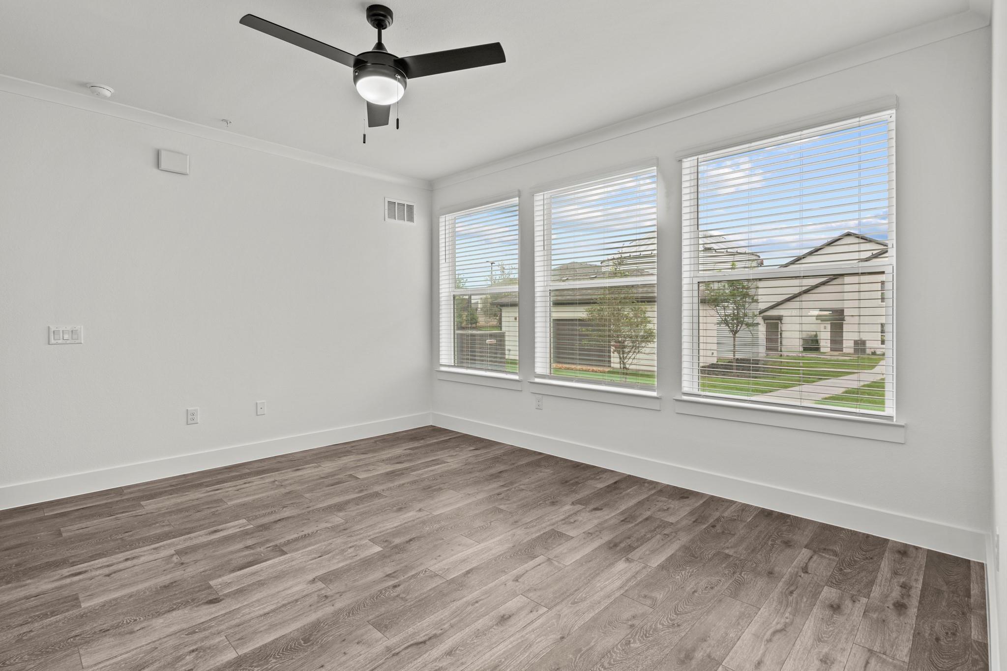 1664 Hillside Terrace None #2716 Property Photo 15