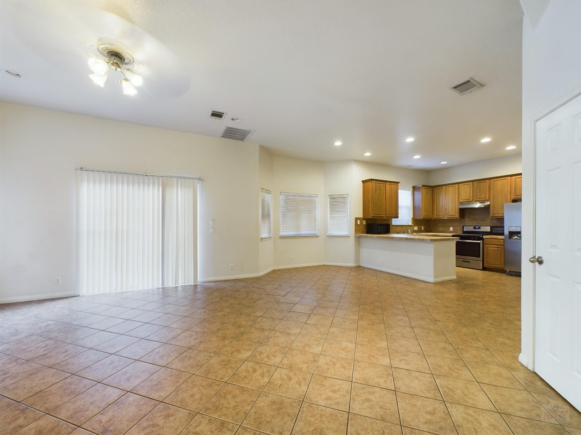 401 Nelray Blvd #a Property Photo 4