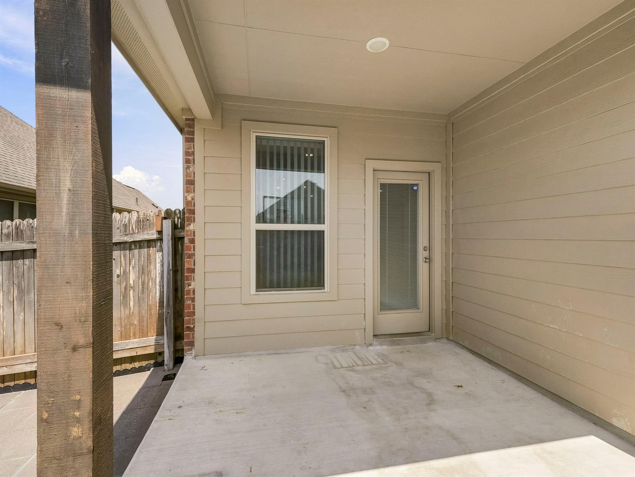 3901 Eland Dr Property Photo 34