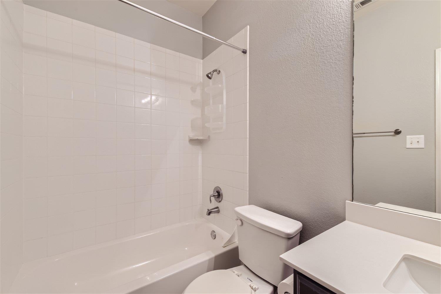7010 Etna Way Property Photo 10