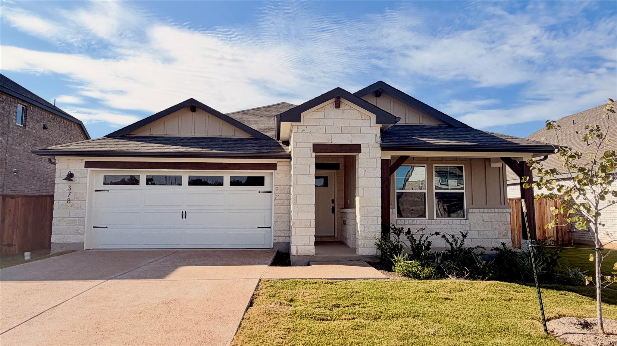 378 Callahan Loop Property Photo 1