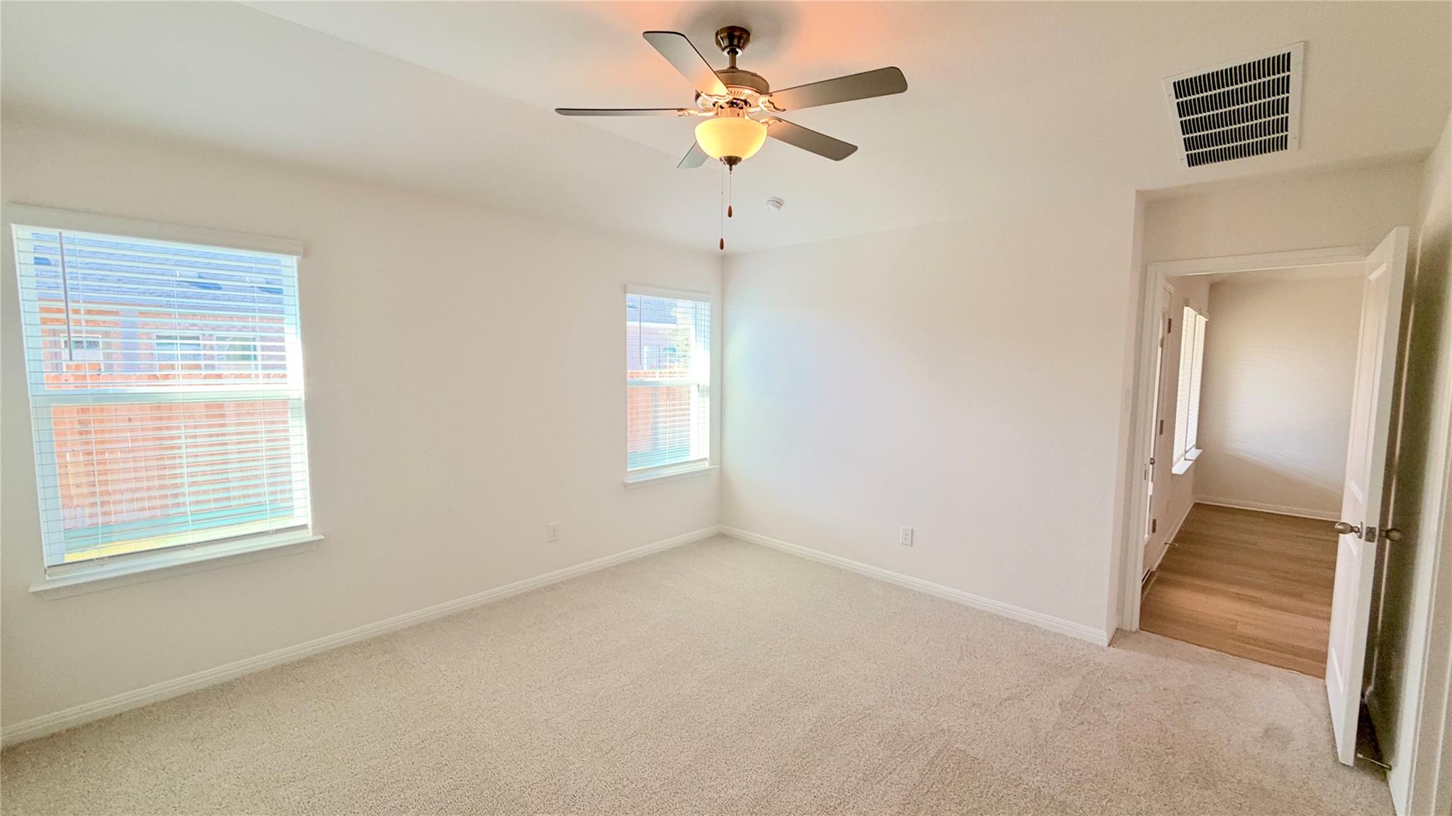 378 Callahan Loop Property Photo 3