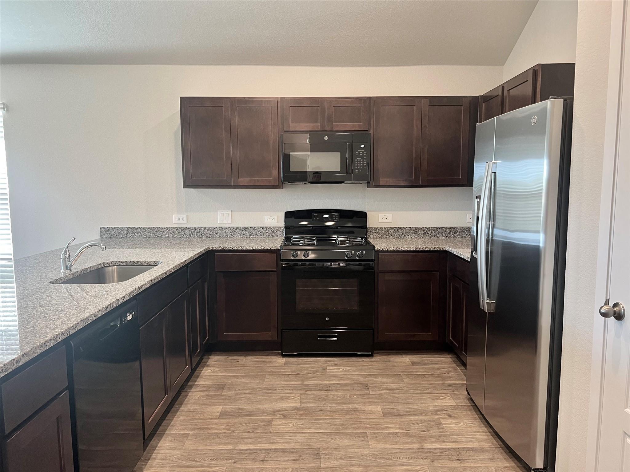144 Edward R. Gaytan St Property Photo 17
