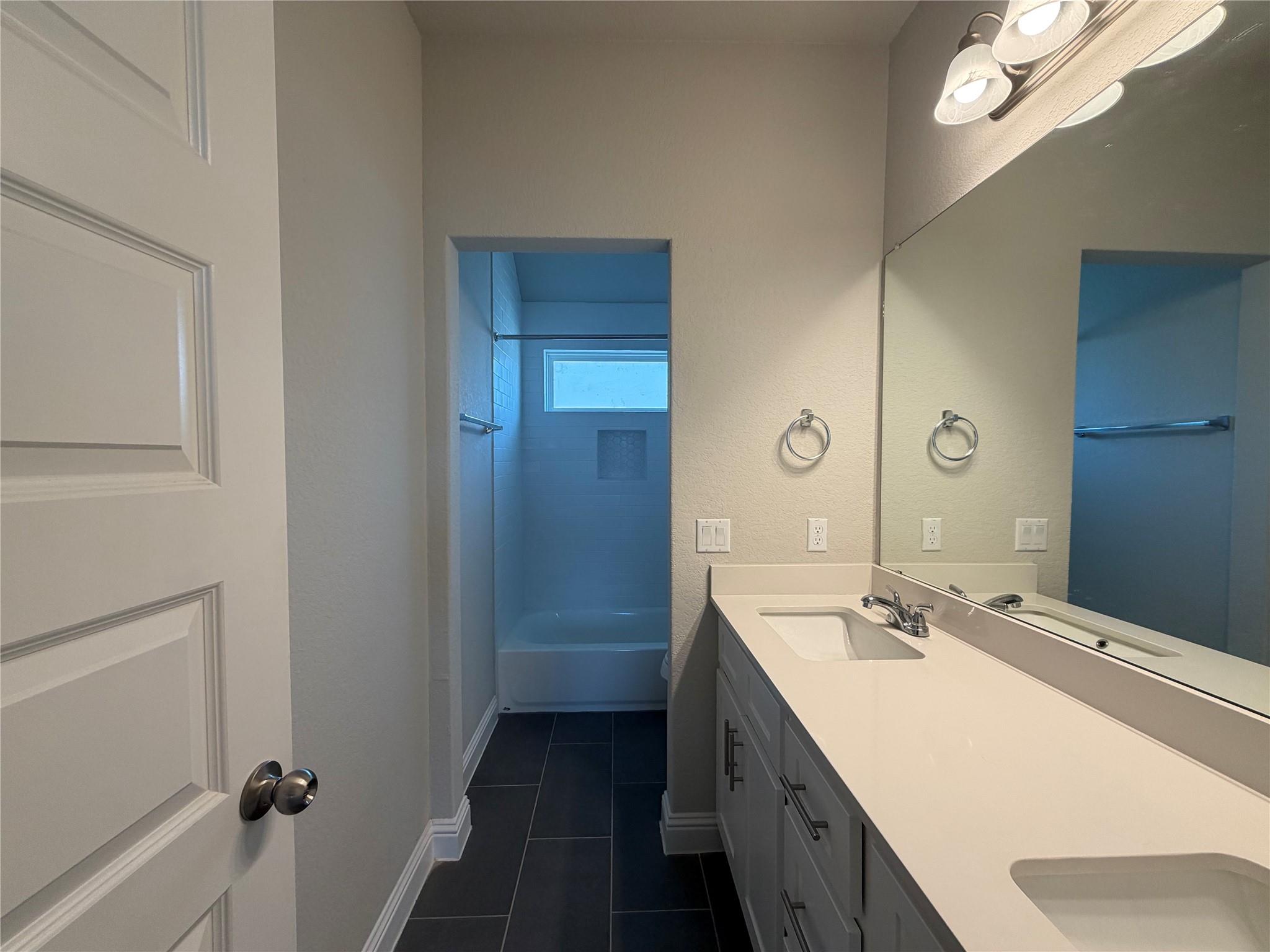 124 Crescent St Property Photo 12