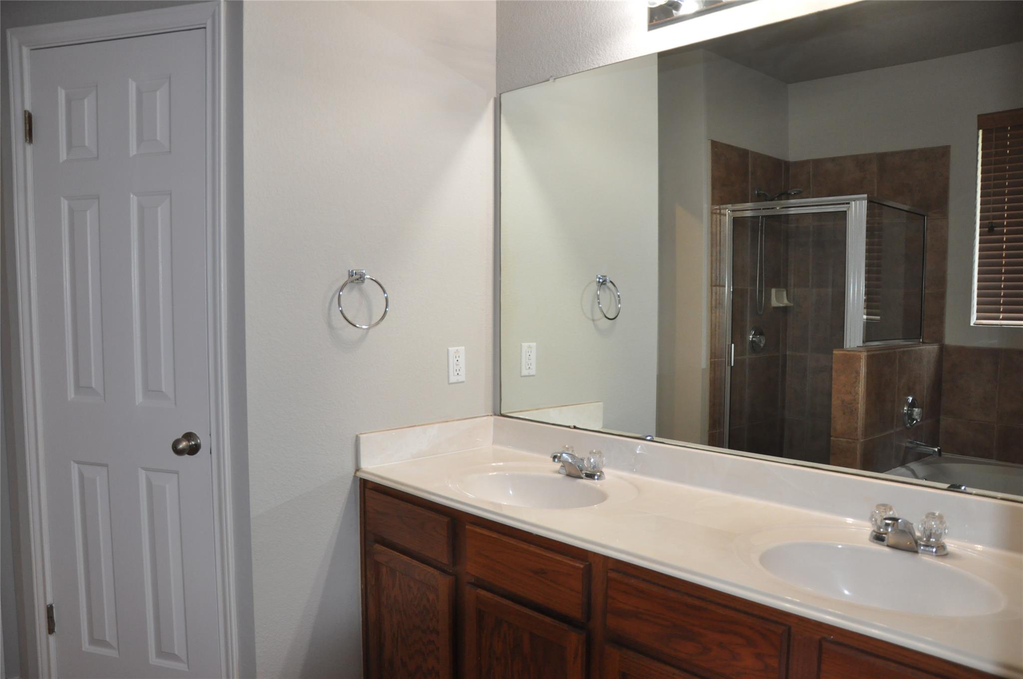 507 Las Colinas Dr Property Photo 18