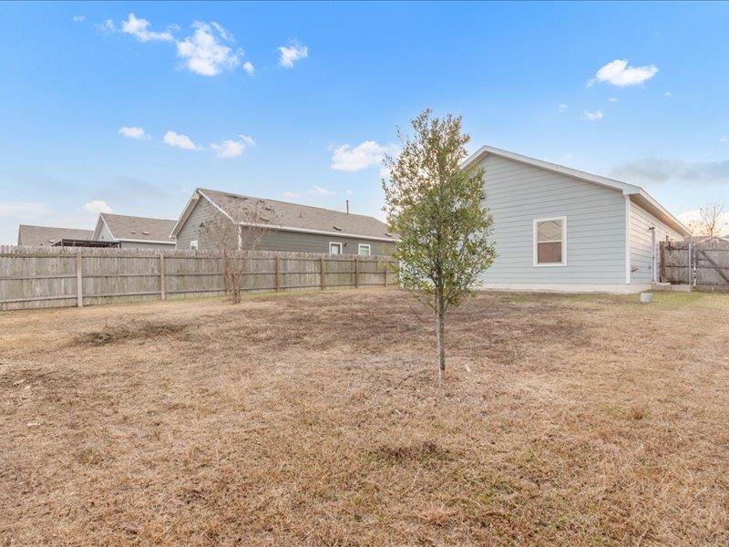 161 Emerald Green Trl Property Photo 18