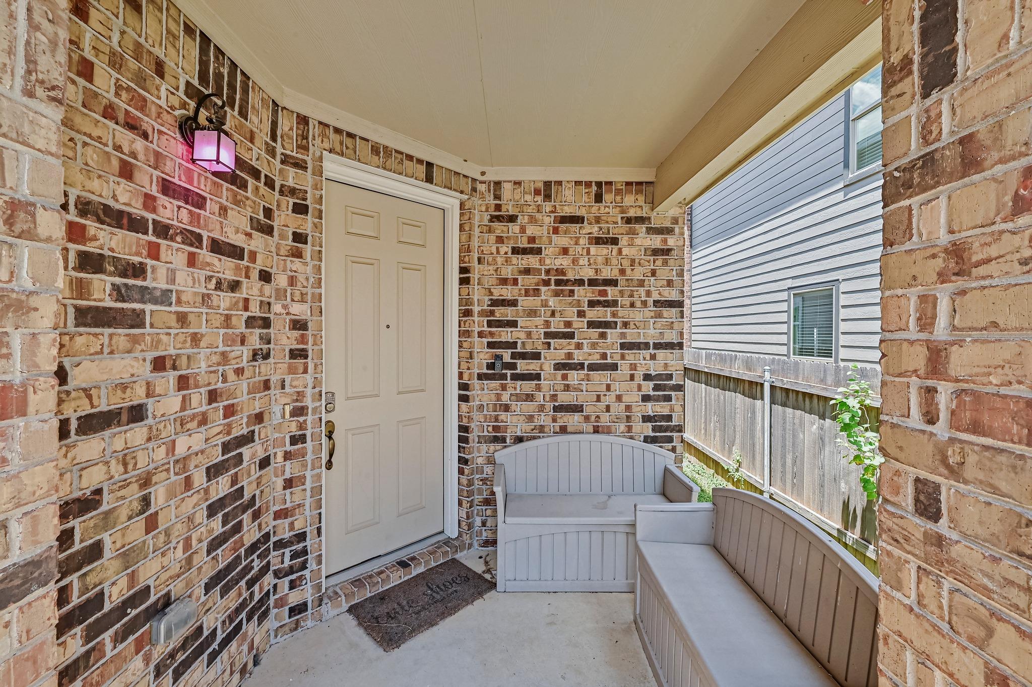 6316 Wagon Spring St Property Photo 3