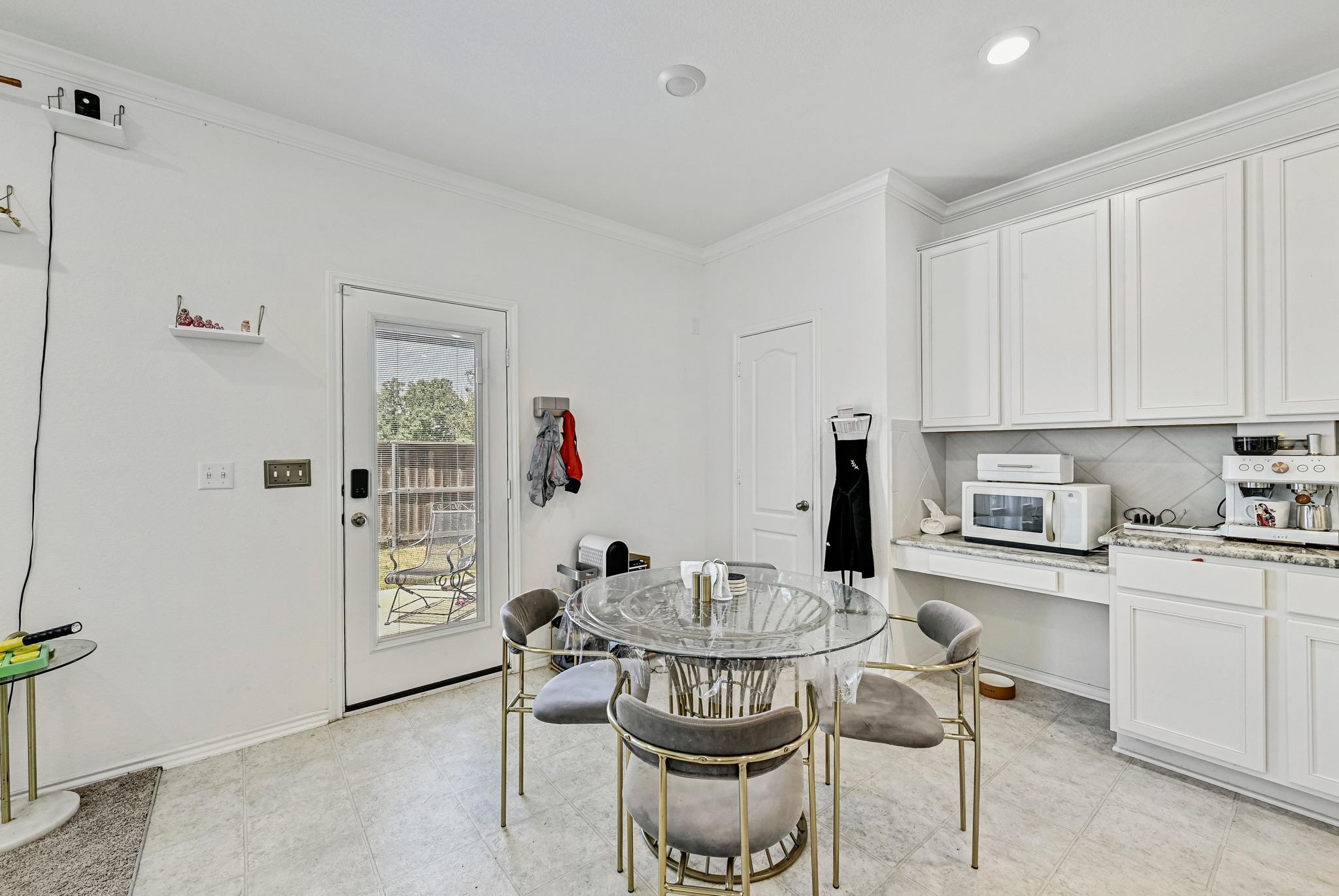 6316 Wagon Spring St Property Photo 11